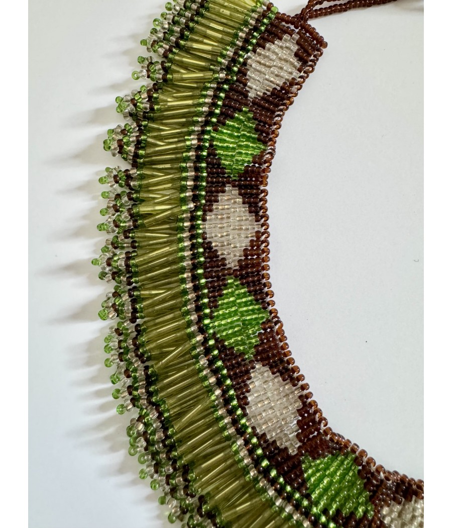 Collier ethnique en perles de verre