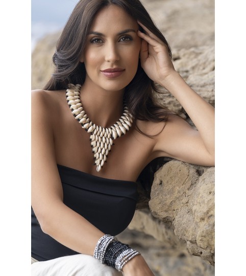 Collier en veritable coquillage CAURI