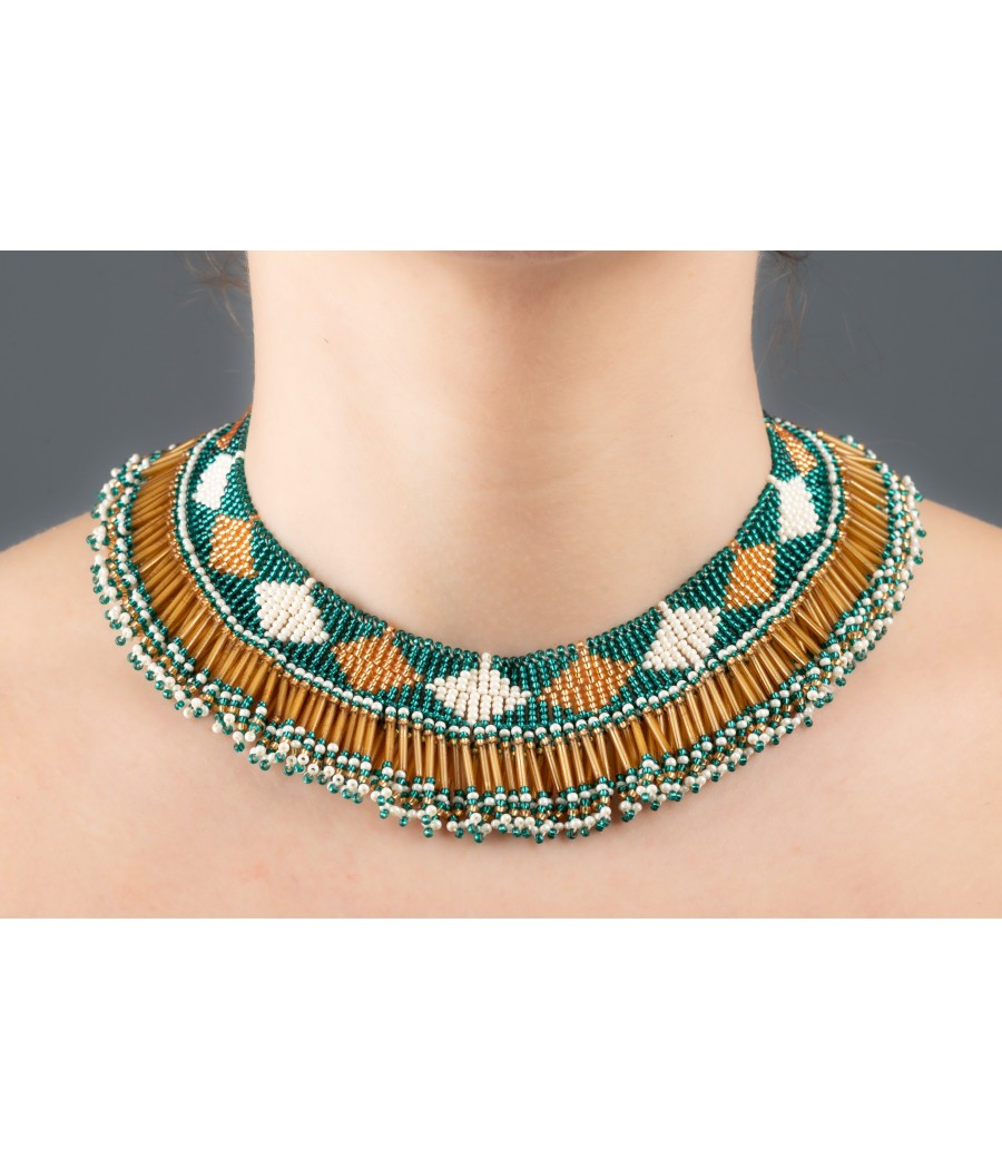 Collier ethnique en perles de verre