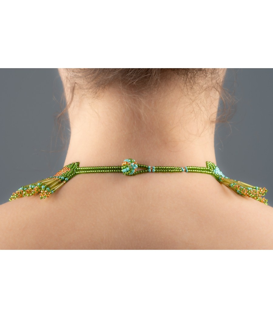 Collier ethnique en perles de verre