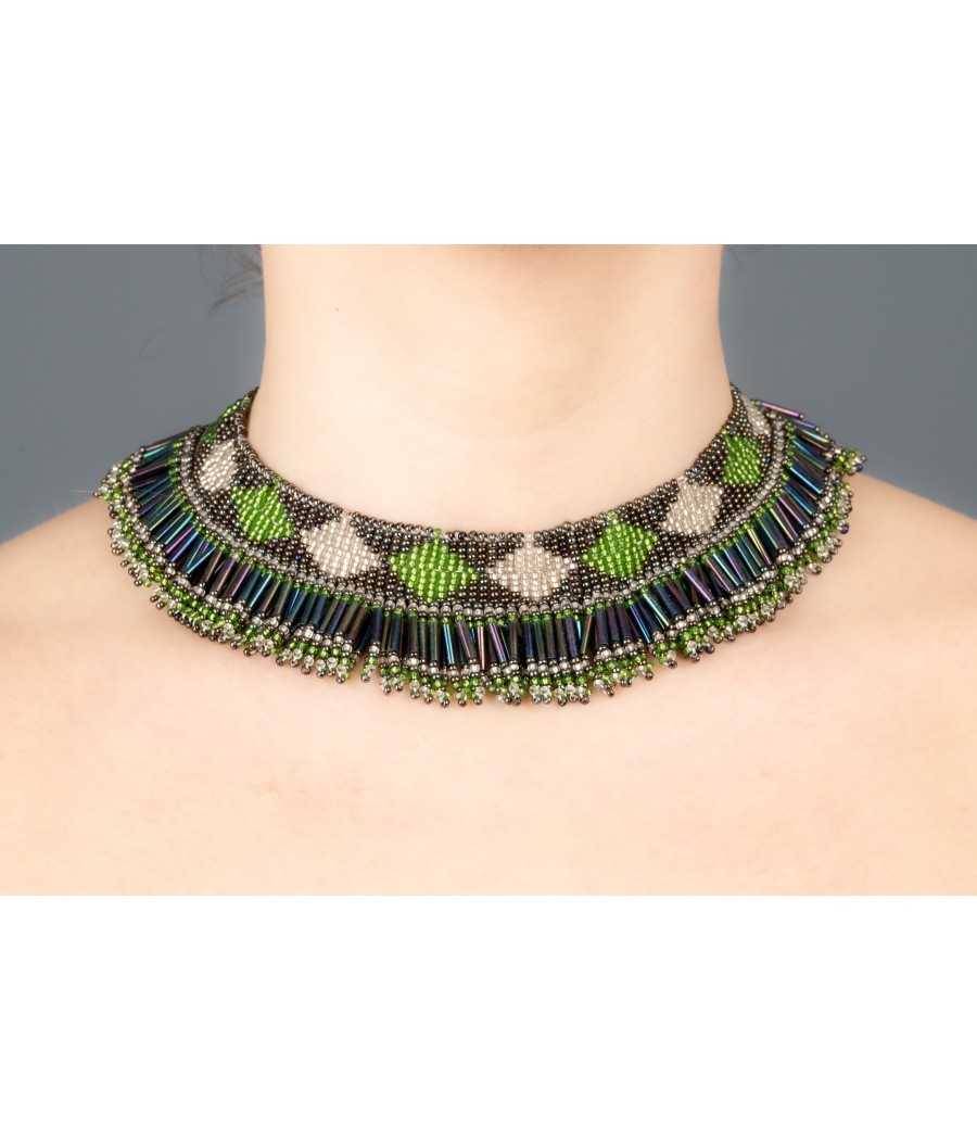 Collier ethnique en perles de verre